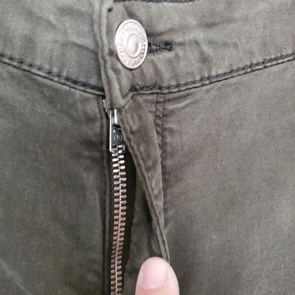 Zara Womara  The Cycler Pants in Dark Khaki Slim Fit Skinny Leg Mid-Rise Size 10 - Picture 8 of 16